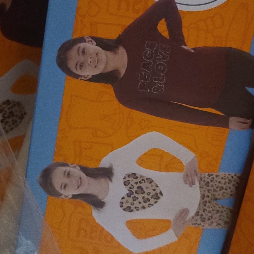 NWT! Members Mark Girls size 6 6X set of 2 long sleeve Tshirts Heart Love